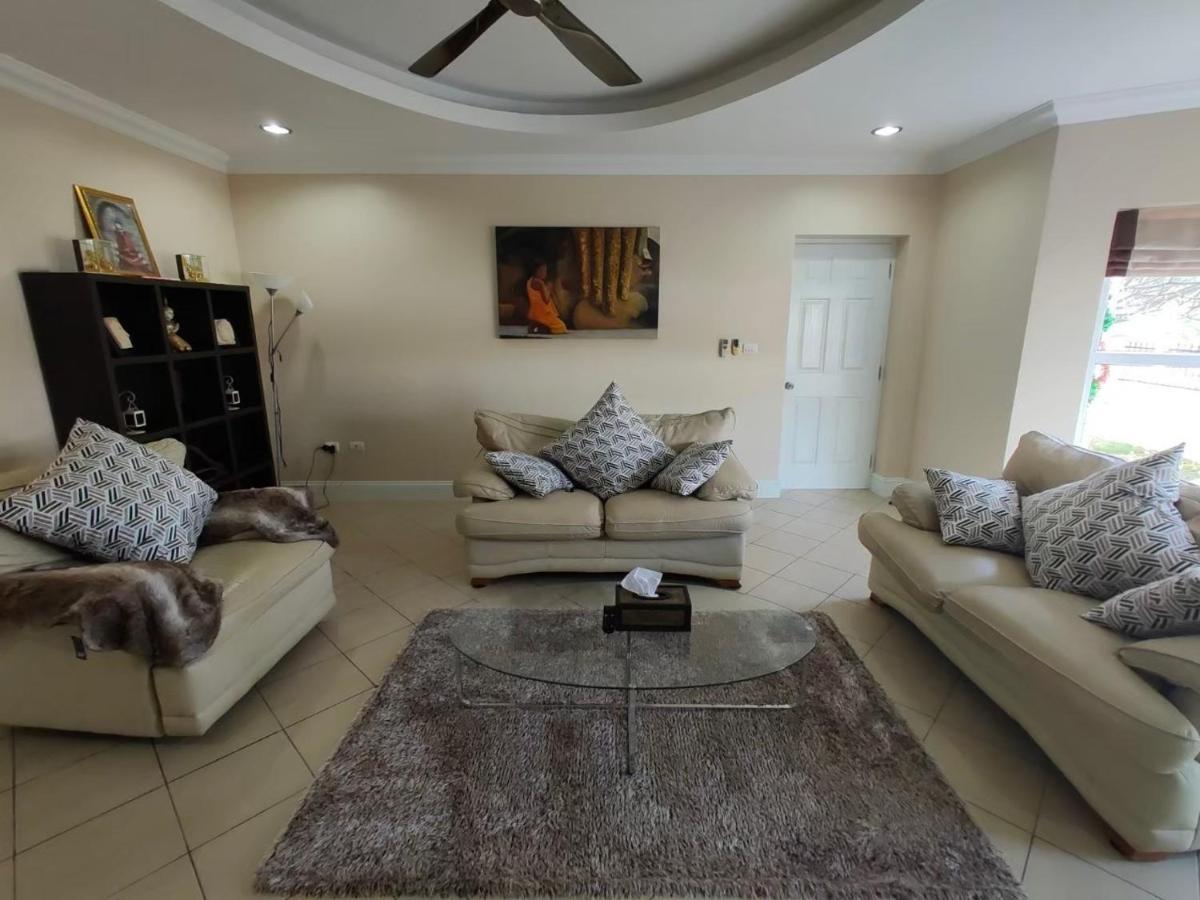 R-Jay Villa L Pattaya L Private Pool L Bbq Ban Huai Yai Exterior photo